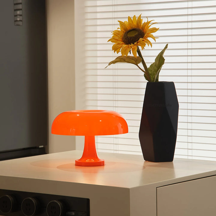 Classic Mushroom Table Lamp - Modern Bauhaus Design, Perfect for Hotel Bedrooms & Ambient Lighting